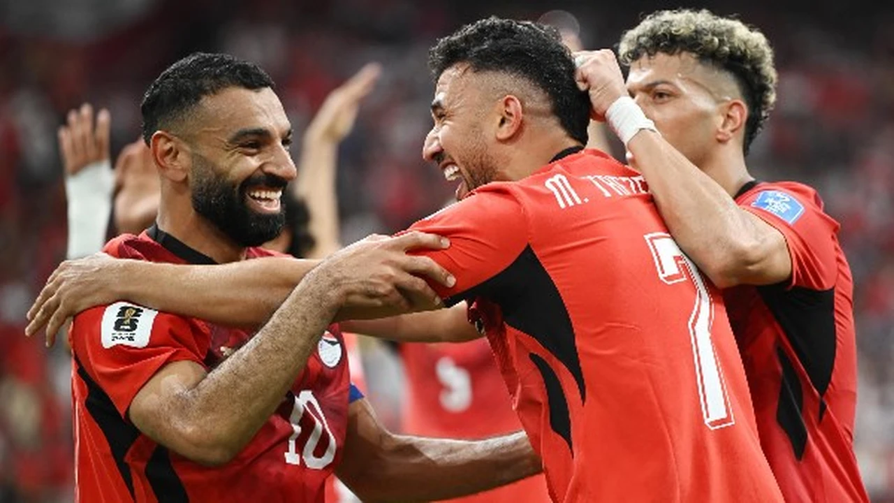 متى تلعب مصر ضد إيران في كأس العالم؟ تفاصيل القنوات الناقلة